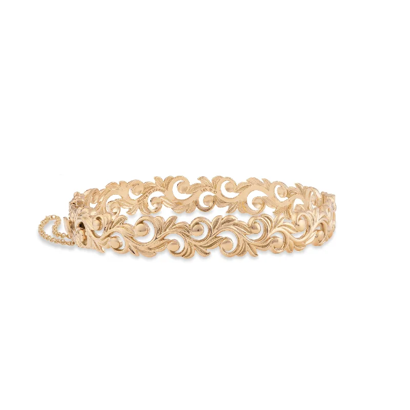 Living Heirloom Hinge Bracelet in Gold - 10mm