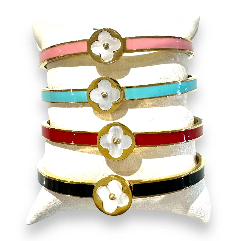 Enamel Inlay Clover Station Bangle Bracelet