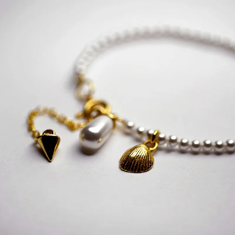 Pearl Bracelet - gold